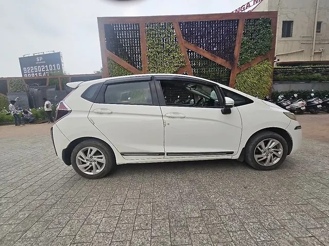 Used 2016 Honda Jazz in Pune