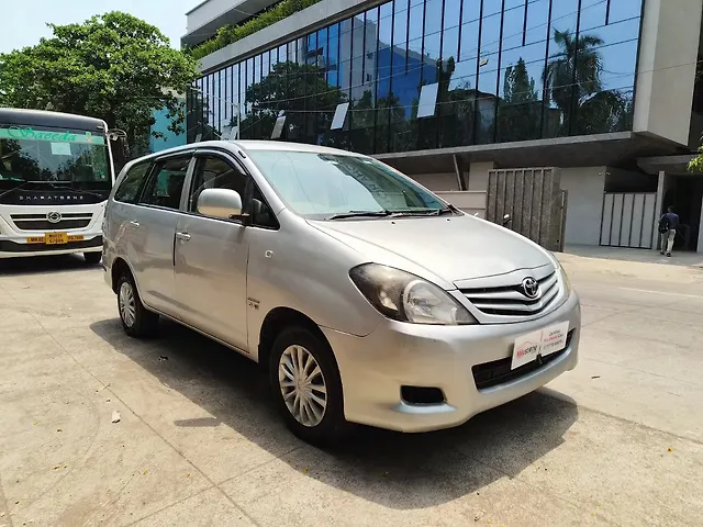 Used 2011 Toyota Innova in Mumbai