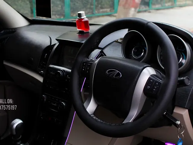 Used Mahindra XUV500 W9 [2018-2020] in Lucknow
