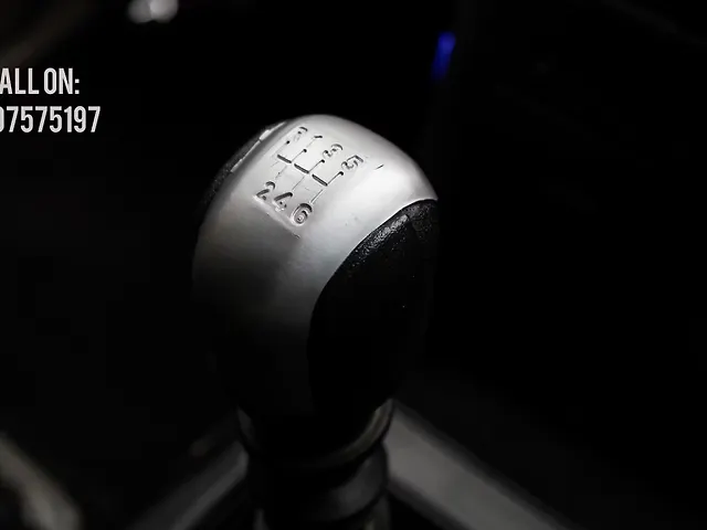 Used Mahindra XUV500 W9 [2018-2020] in Lucknow