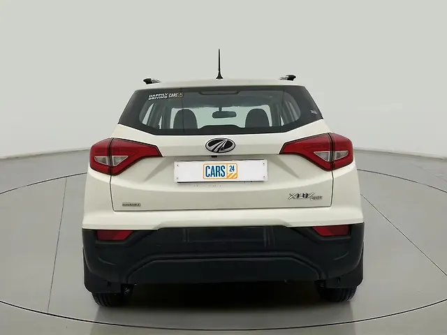 Used Mahindra XUV300 [2019-2024] W6 1.2 Petrol AMT [2021] in Ahmedabad