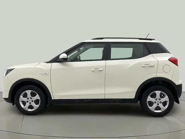 Used Mahindra XUV300 [2019-2024] W6 1.2 Petrol AMT [2021] in Ahmedabad