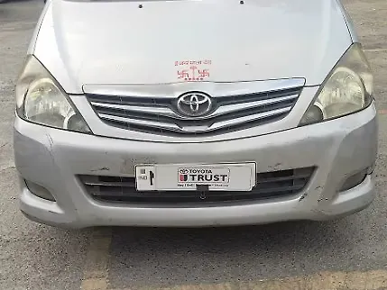 Used 2010 Toyota Innova in Mumbai