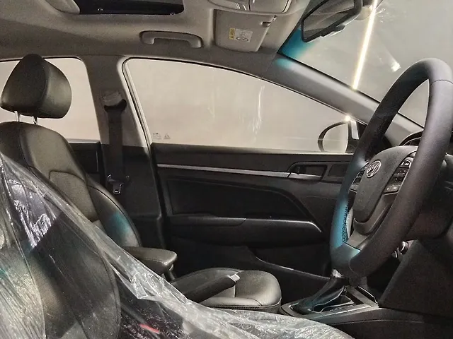 Used Hyundai Elantra SX (O) 2.0 AT in Delhi