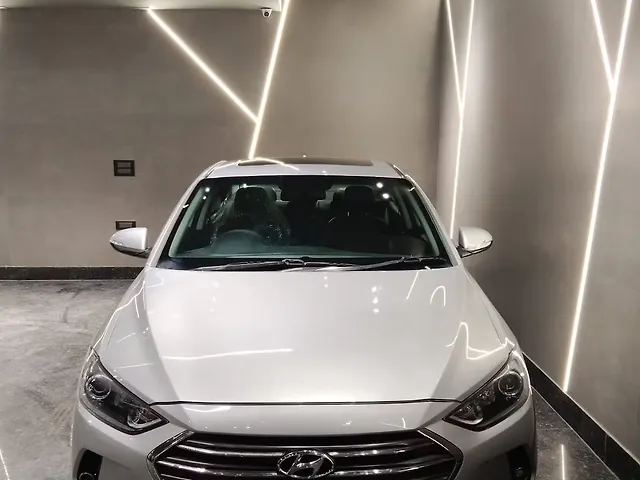 Used 2018 Hyundai Elantra in Delhi