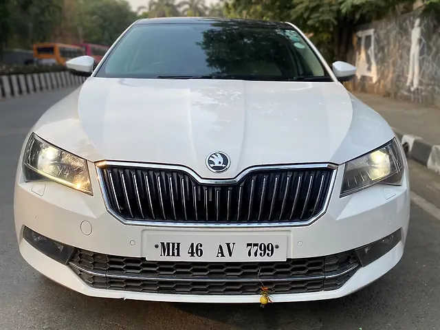Used 2016 Skoda Superb in Mumbai