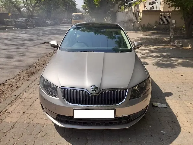Used 2016 Skoda Octavia in Mumbai