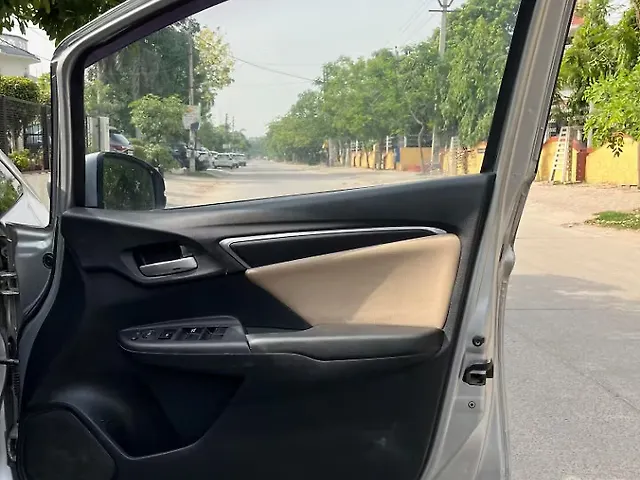 Used Honda Jazz [2015-2018] V Petrol in Faridabad