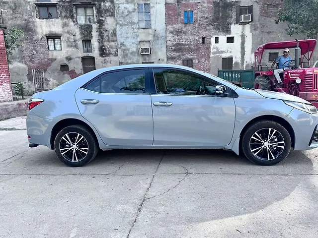 Used Toyota Corolla Altis [2014-2017] VL AT Petrol in Kanpur