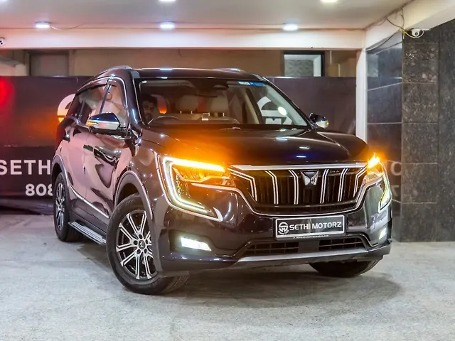 Used 2022 Mahindra XUV700 in Delhi