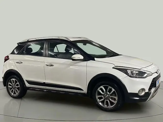 Used 2018 Hyundai i20 Active in Mumbai