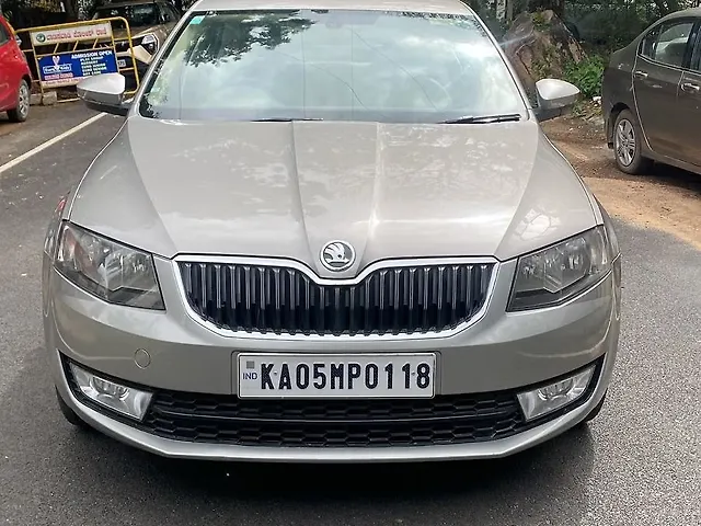 Used 2013 Skoda Octavia in Bangalore