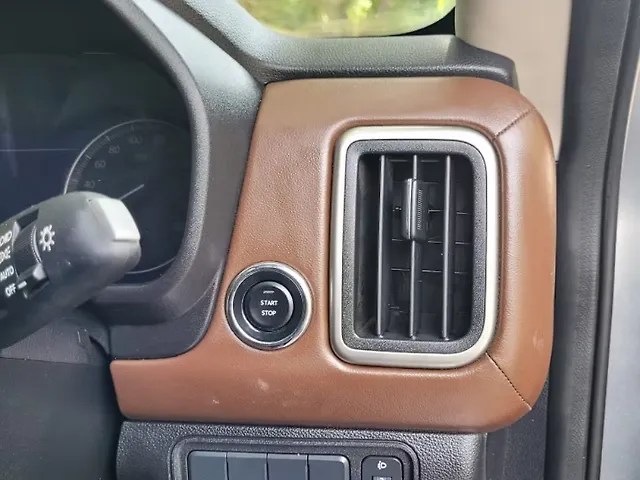 Used Mahindra Scorpio N Z8 Diesel MT 2WD 7 STR [2024-2025] in Lucknow