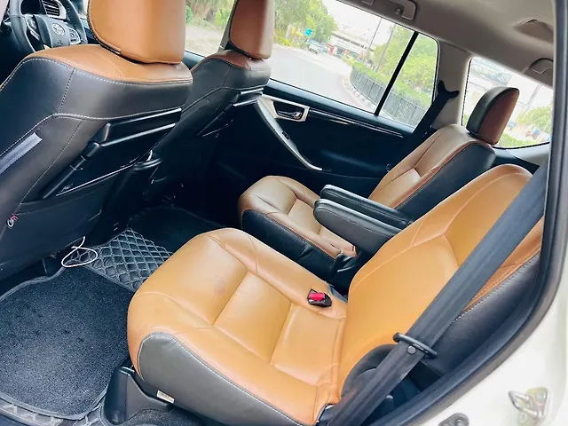 Used Toyota Innova Crysta [2016-2020] 2.4 V Diesel in Mohali