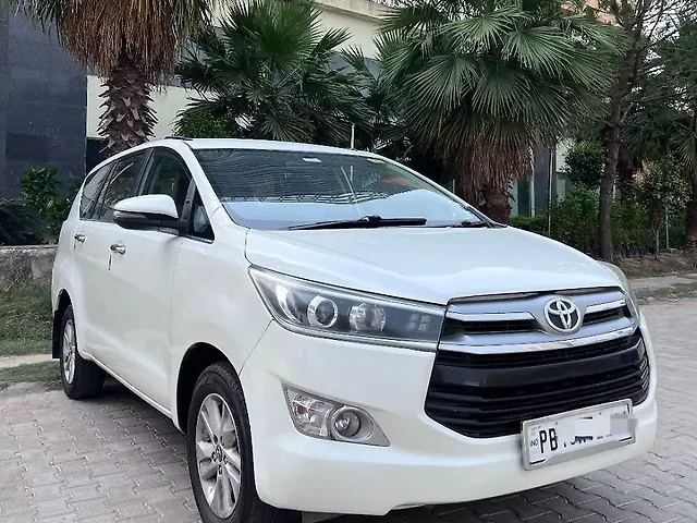 Used 2017 Toyota Innova Crysta in Mohali