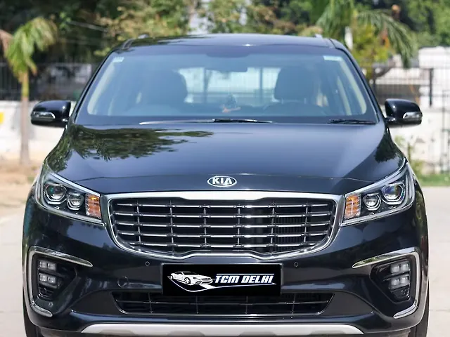 Used 2021 Kia Carnival in Delhi