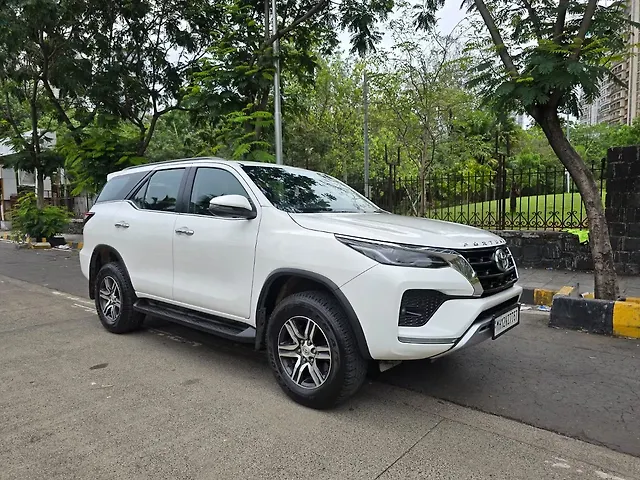 Used Toyota Fortuner 4X2 AT 2.8 Diesel in Mumbai