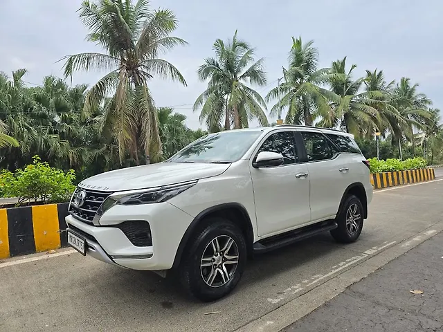 Used Toyota Fortuner 4X2 AT 2.8 Diesel in Mumbai