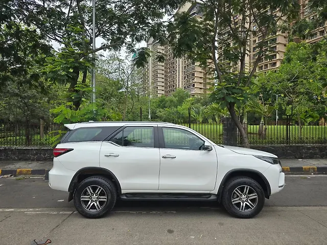 Used Toyota Fortuner 4X2 AT 2.8 Diesel in Mumbai