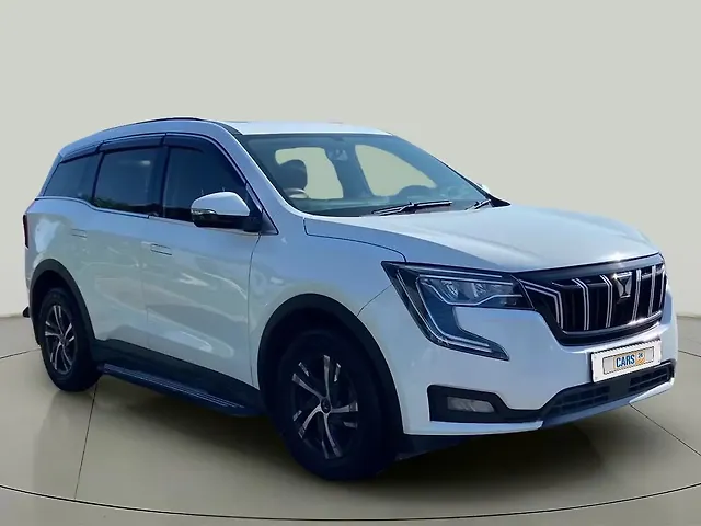 Used 2022 Mahindra XUV700 in Surat