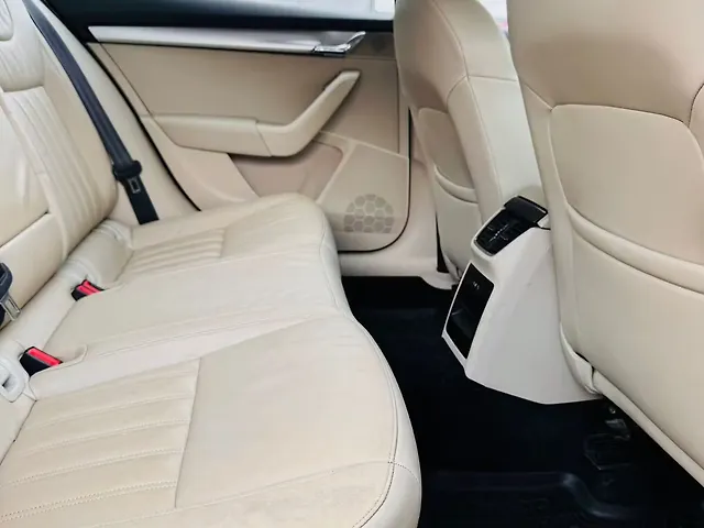 Used Skoda Octavia [2013-2015] Style TDI AT in Surat