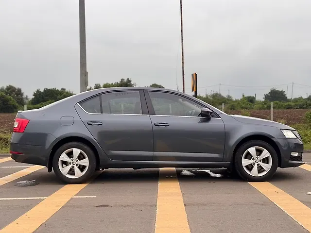Used Skoda Octavia [2013-2015] Style TDI AT in Surat
