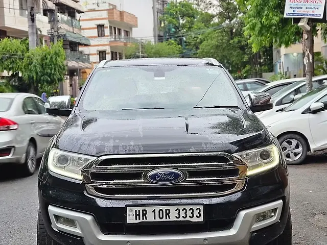 Used 2017 Ford Endeavour in Delhi