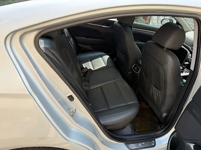 Used Hyundai Elantra SX (O) 2.0 AT in Delhi