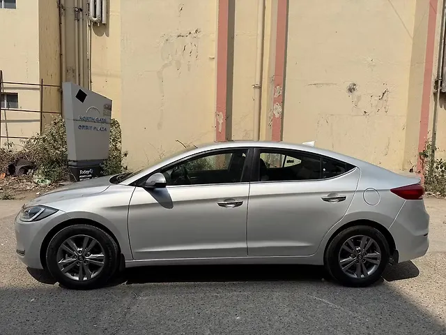 Used Hyundai Elantra SX (O) 2.0 AT in Delhi