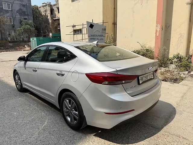 Used Hyundai Elantra SX (O) 2.0 AT in Delhi