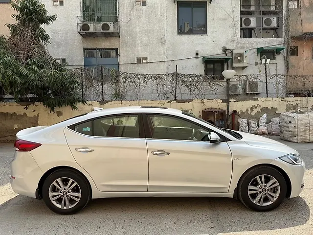 Used Hyundai Elantra SX (O) 2.0 AT in Delhi