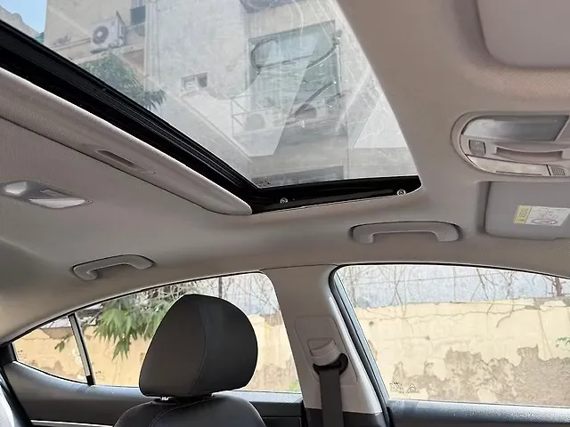 Used Hyundai Elantra SX (O) 2.0 AT in Delhi