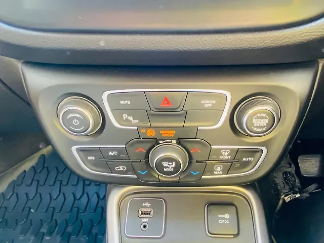 Used Jeep Compass [2017-2021] Limited (O) 1.4 Petrol AT [2017-2020] in Delhi