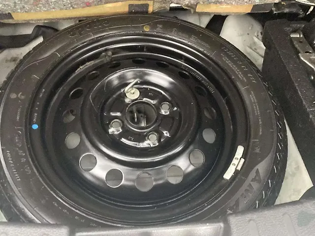Used Maruti Suzuki Wagon R 1.0 [2014-2019] VXI in Ahmedabad