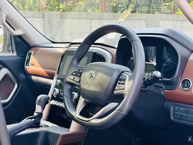 Used Mahindra Scorpio N Z8 Petrol AT 7 STR [2023-2024] in Delhi