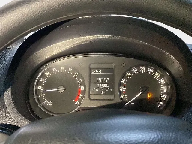 Used Skoda Rapid Ambition 1.5 TDI in Chandigarh