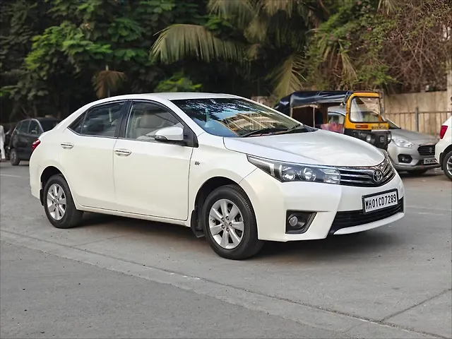 Used 2016 Toyota Corolla Altis in Mumbai