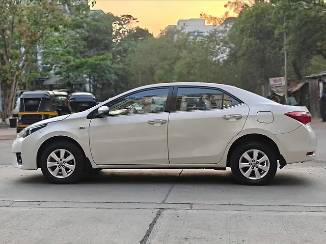 Used Toyota Corolla Altis [2014-2017] G AT Petrol in Mumbai