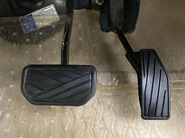 Used Maruti Suzuki Dzire [2017-2020] VXi AMT in Hyderabad