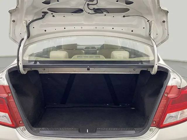 Used Maruti Suzuki Dzire [2017-2020] VXi AMT in Hyderabad