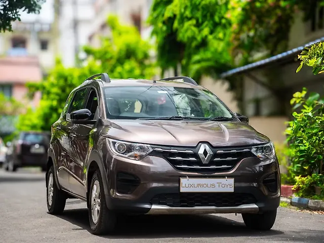 Used 2023 Renault Triber in Kolkata