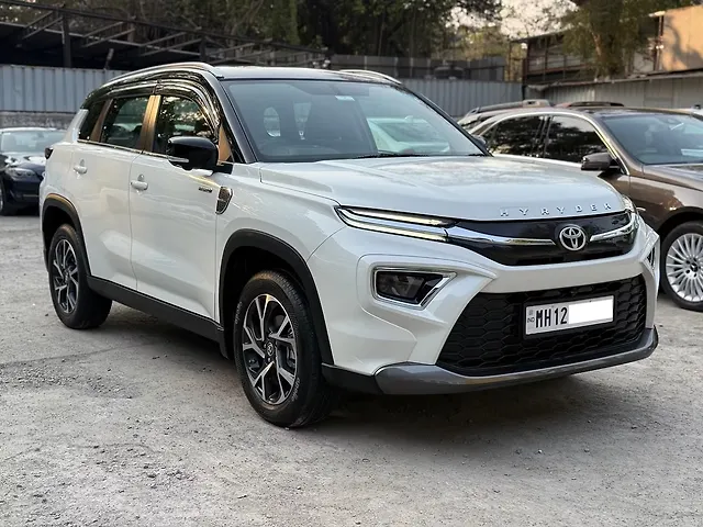 Used 2024 Toyota Urban Cruiser Hyryder in Pune