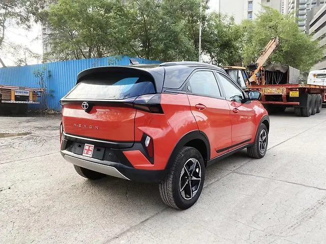 Used Tata Nexon Fearless Plus (S) 1.5 Diesel 6MT Dual Tone [2023-2025] in Mumbai