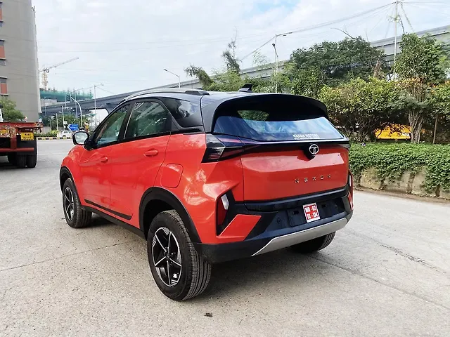 Used Tata Nexon Fearless Plus (S) 1.5 Diesel 6MT Dual Tone [2023-2025] in Mumbai