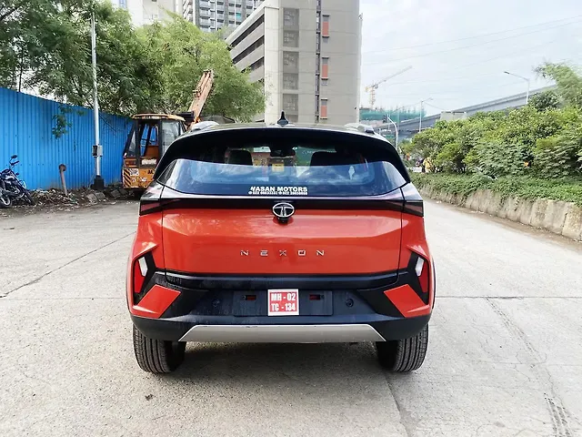 Used Tata Nexon Fearless Plus (S) 1.5 Diesel 6MT Dual Tone [2023-2025] in Mumbai