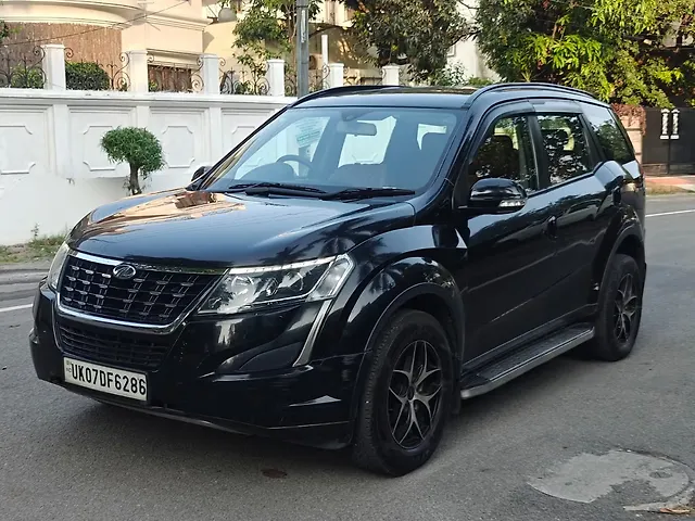 Used Mahindra XUV500 W7 [2018-2020] in Dehradun
