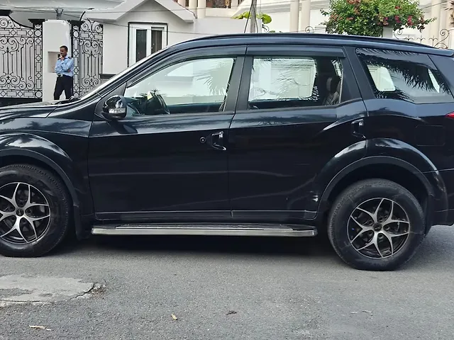 Used Mahindra XUV500 W7 [2018-2020] in Dehradun
