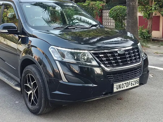 Used Mahindra XUV500 W7 [2018-2020] in Dehradun