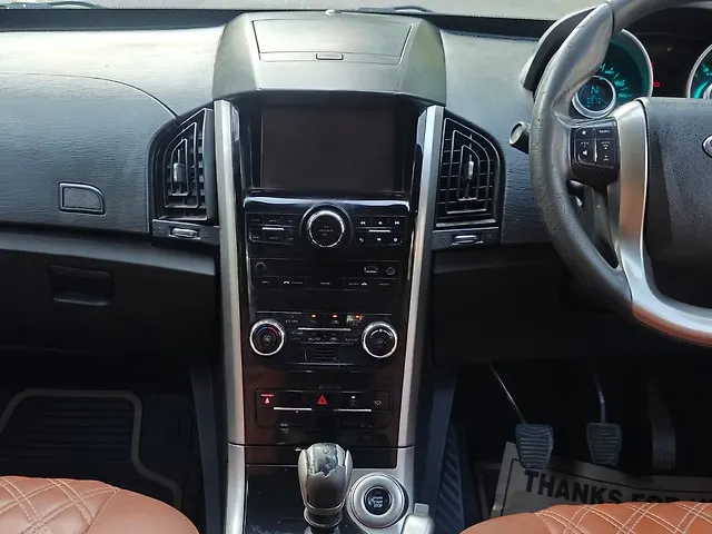 Used Mahindra XUV500 W7 [2018-2020] in Dehradun