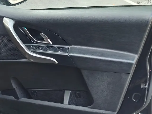 Used Mahindra XUV500 W7 [2018-2020] in Dehradun